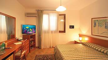 Oasis Hotel Residence & Resort