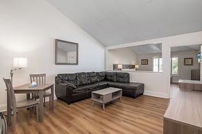 Naples Park Central Hotel