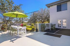 Naples Park Central Hotel