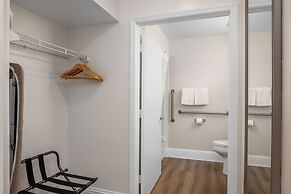 Naples Park Central Hotel