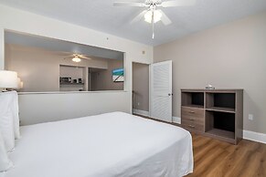 Naples Park Central Hotel