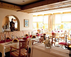 Wohlfühl & Genusshotel Felsenhof