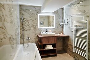 Urpin City Residence