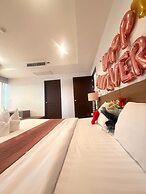 Bangtao Tropical Residence Resort & Spa