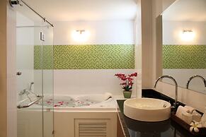 Bangtao Tropical Residence Resort & Spa