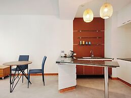 Royal Beach View Suites