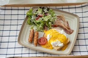 Royal Beach View Suites