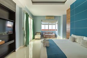 Royal Beach View Suites