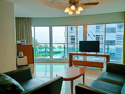 Royal Beach View Suites