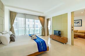 Royal Beach View Suites