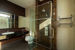 Royal Beach View Suites