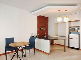 Royal Beach View Suites
