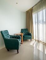 Royal Beach View Suites