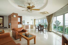 Royal Beach View Suites