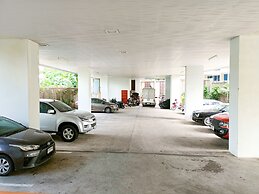 Royal Beach View Suites