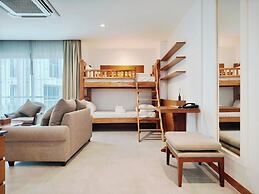 Royal Beach View Suites