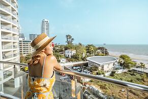 Royal Beach View Suites