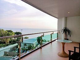 Royal Beach View Suites