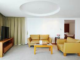 Royal Beach View Suites