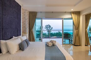 Royal Beach View Suites