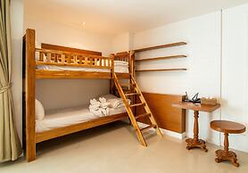 Royal Beach View Suites