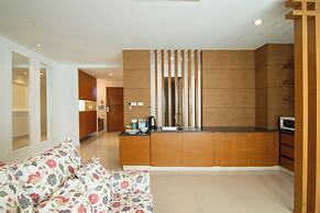 Royal Beach View Suites