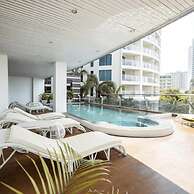 Royal Beach View Suites