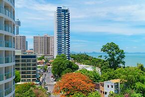 Royal Beach View Suites