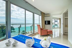 Royal Beach View Suites
