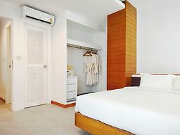 Royal Beach View Suites
