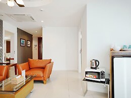 Royal Beach View Suites