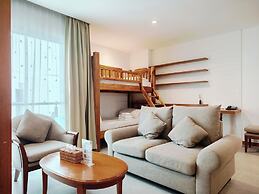 Royal Beach View Suites