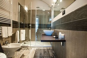 Adalesia Hotel & Coffee