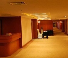 Huadong International Business Hotel
