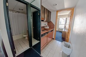 Windjammer Motor Inn