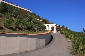 Hotel Pedra Ruja