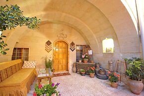 Hotel Elvan Cave House