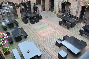 The Exchange Coach House Inn