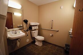 Canby Inn And Suites