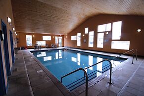 Canby Inn And Suites