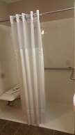 Canby Inn And Suites