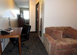 Canby Inn And Suites