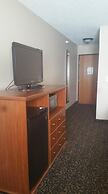Canby Inn And Suites