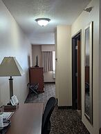Canby Inn And Suites