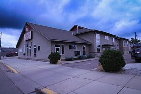 Canby Inn And Suites