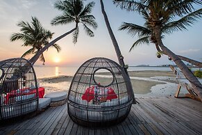 Tango Luxe Beach Villa Samui