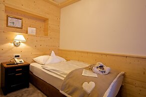 Hotel Portillo Dolomites 1966'