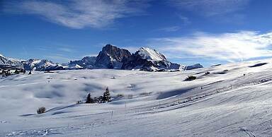 Hotel Portillo Dolomites 1966'