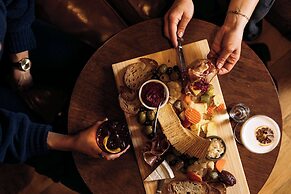 Thredbo Alpine Hotel