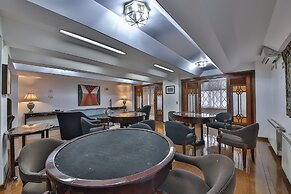 Le Suisse Elegance Hotel